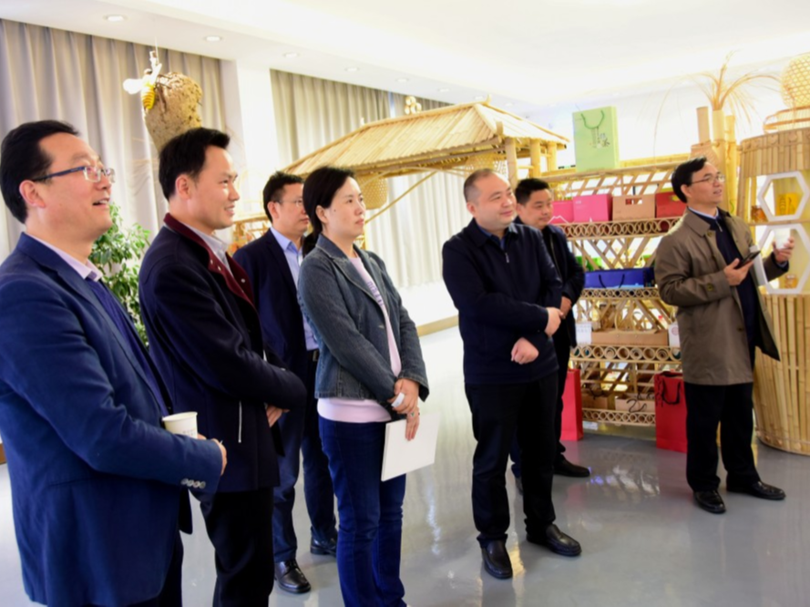 北京首品生活科技发展有限公司来我县考察