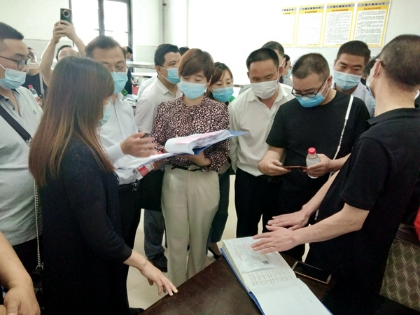 我县教育系统将推行“互联网+明厨亮灶”保师生饮食安全