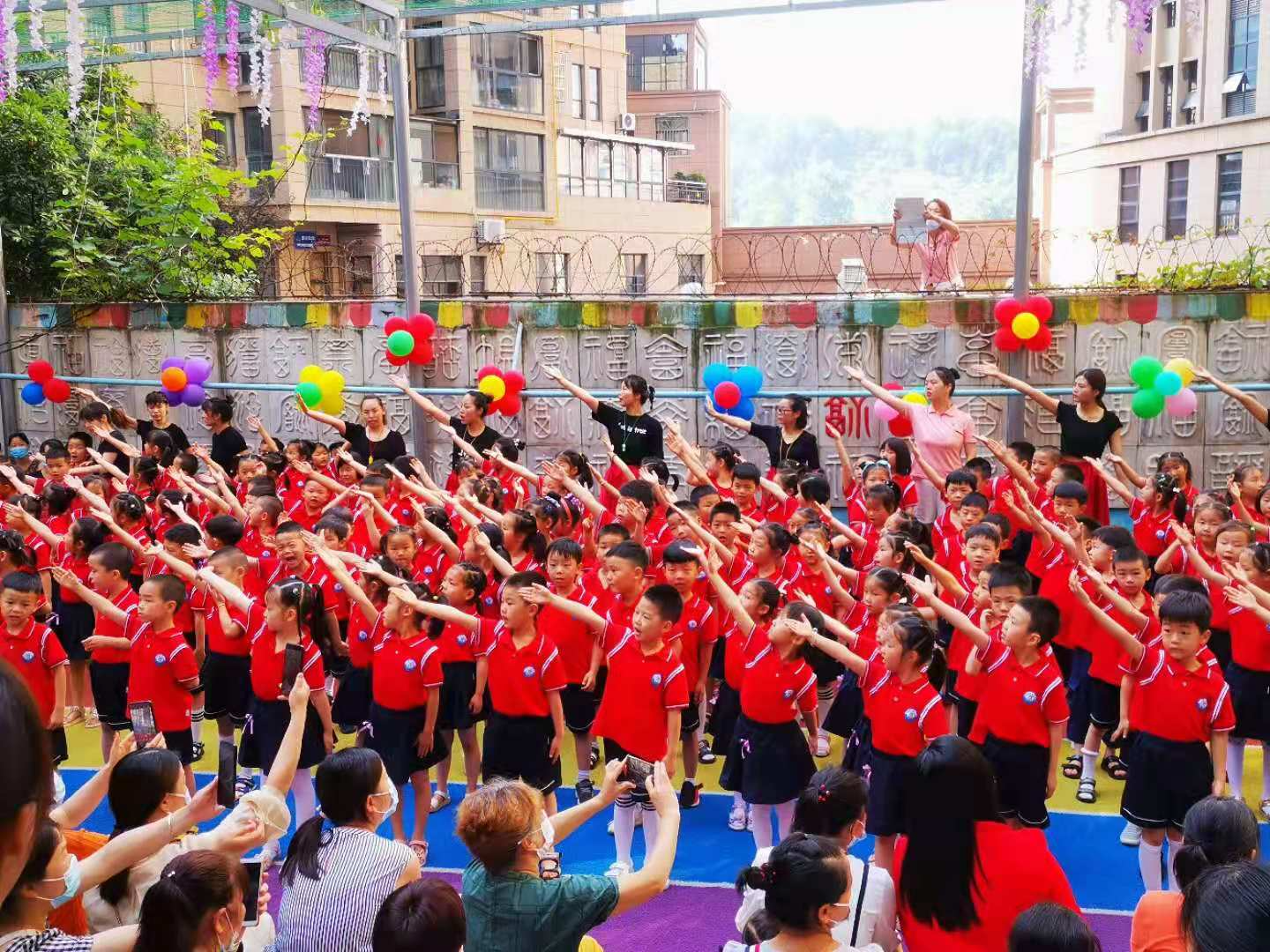 天慧幼儿园开展“传承红色精神  树立远大梦想”教育活动