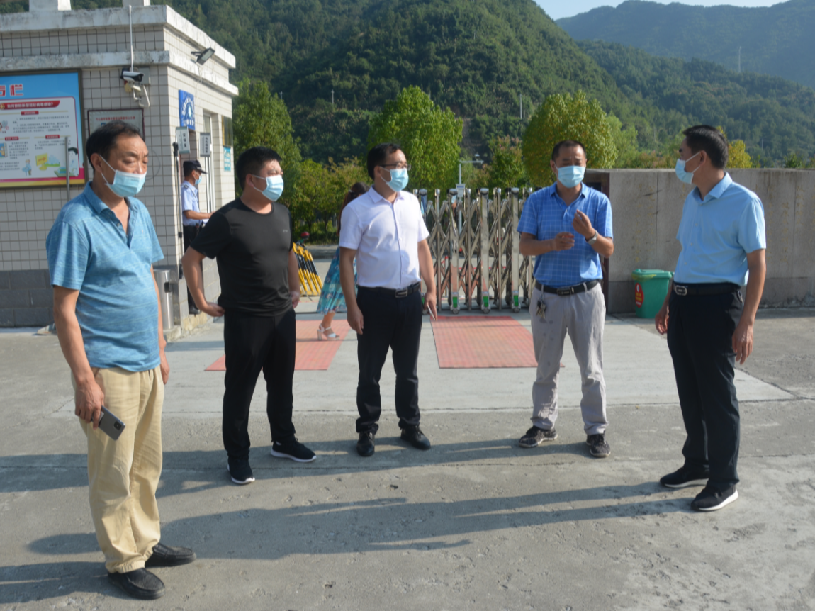官渡中心学校：扎实开展安全大排查