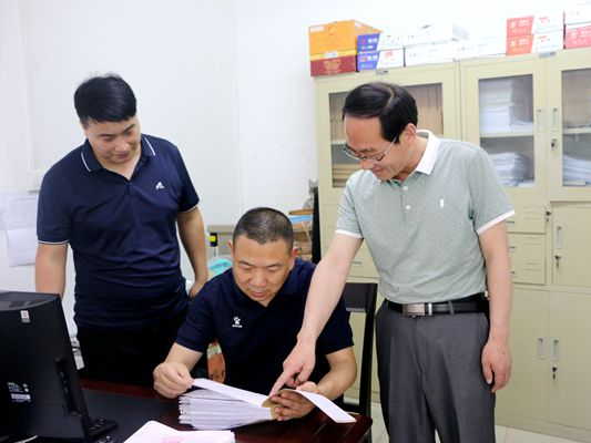 县教育局加强乡镇中心学校财务督导管理