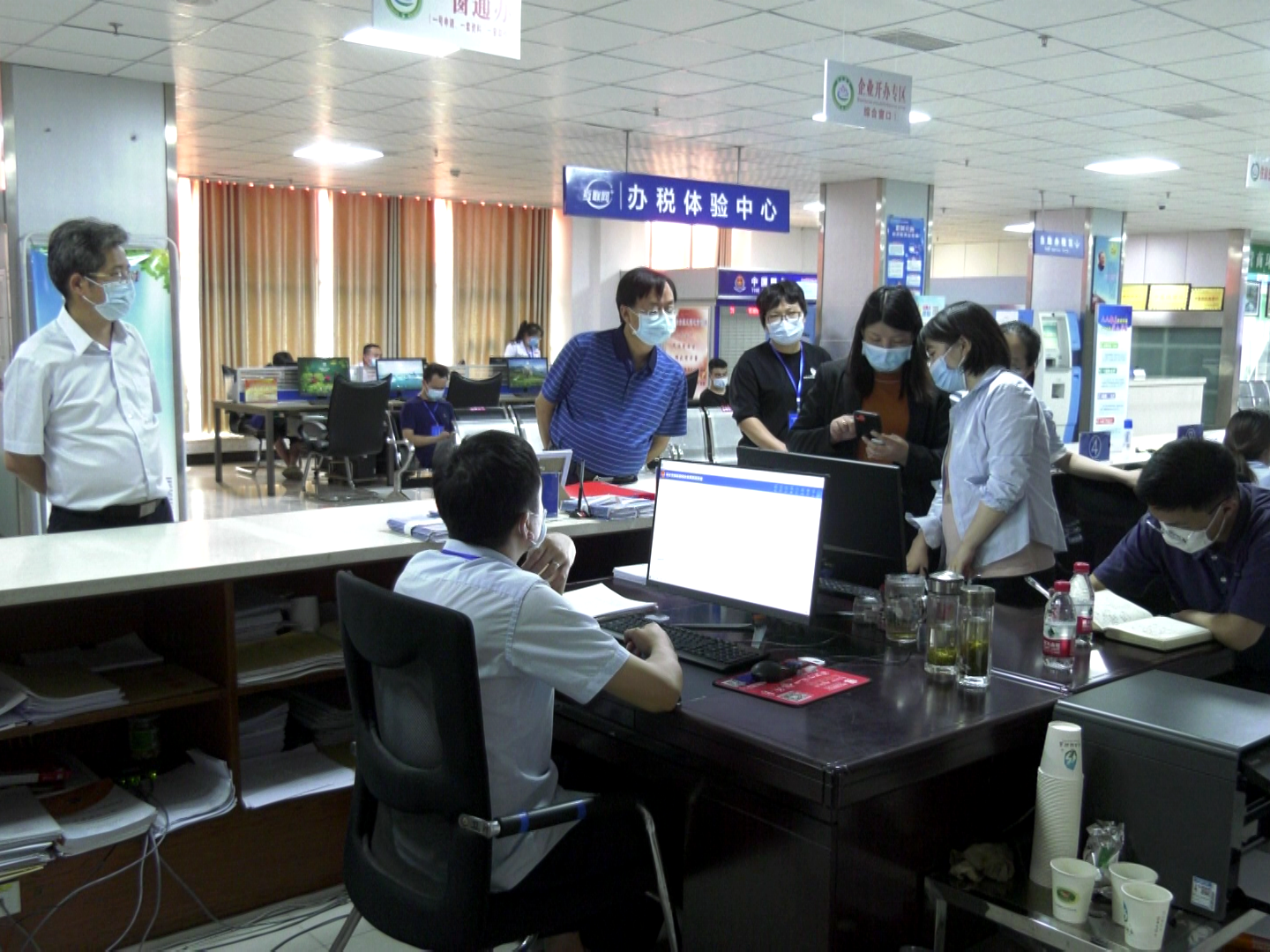 市调研组来我县调研优化营商环境工作