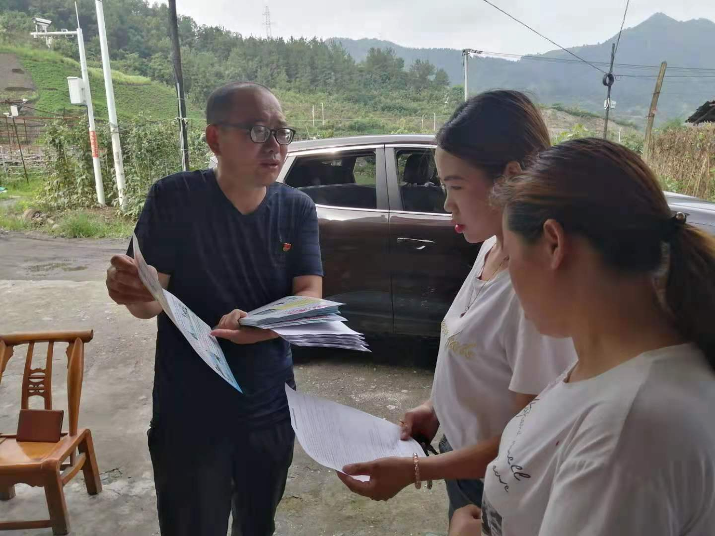 潘口乡鱼岭小学开展防溺水安全知识宣传