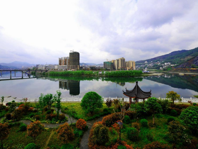 我县部署城市棚户区改造百日攻坚工作