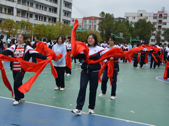 竹山二中：秧歌“扭”进学生课堂