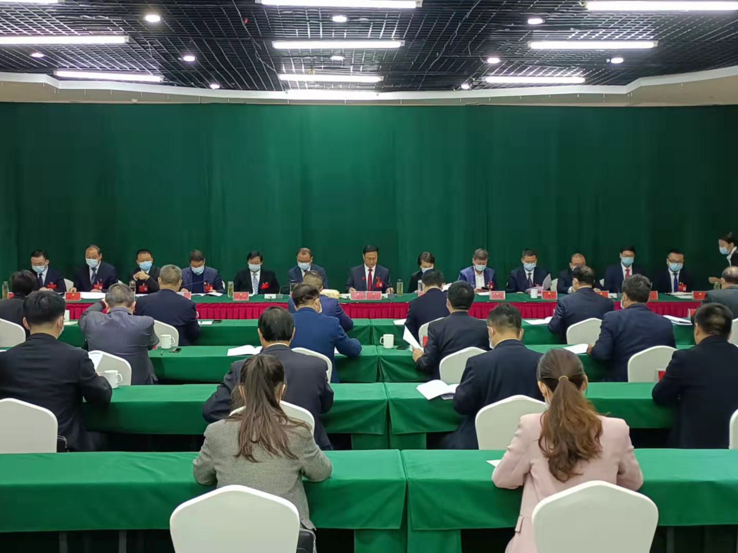 陈建平主持召开党代会换届纪律培训会议