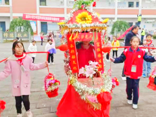 竹山：非遗进校园  培养传承人