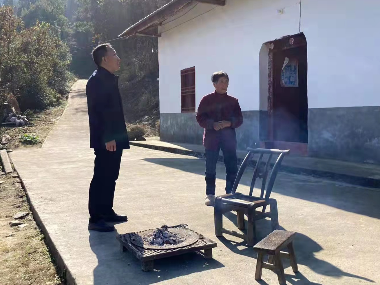 九女峰管理局：結對幫扶情系虎山 鄉村振興謀劃新篇