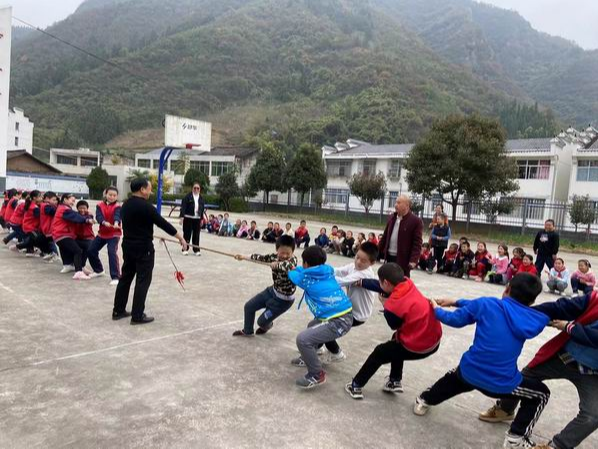 公安小学：发扬体育精神 展示个人风采