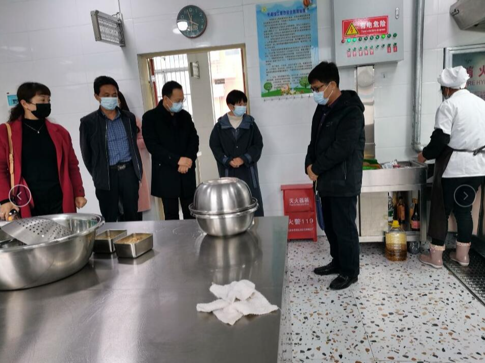 市督查组督导检查溢水学校卫生和食品安全工作