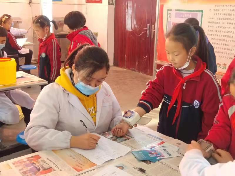 秦古镇加强在校学生健康管理