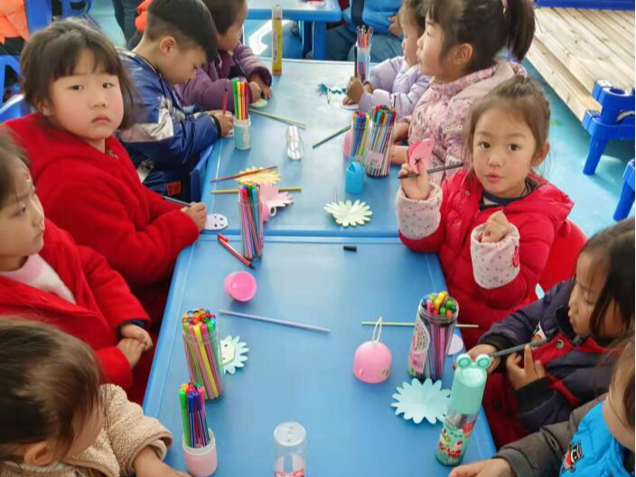 溢水东川十星幼儿园开展“心怀感恩，快乐成长”活动