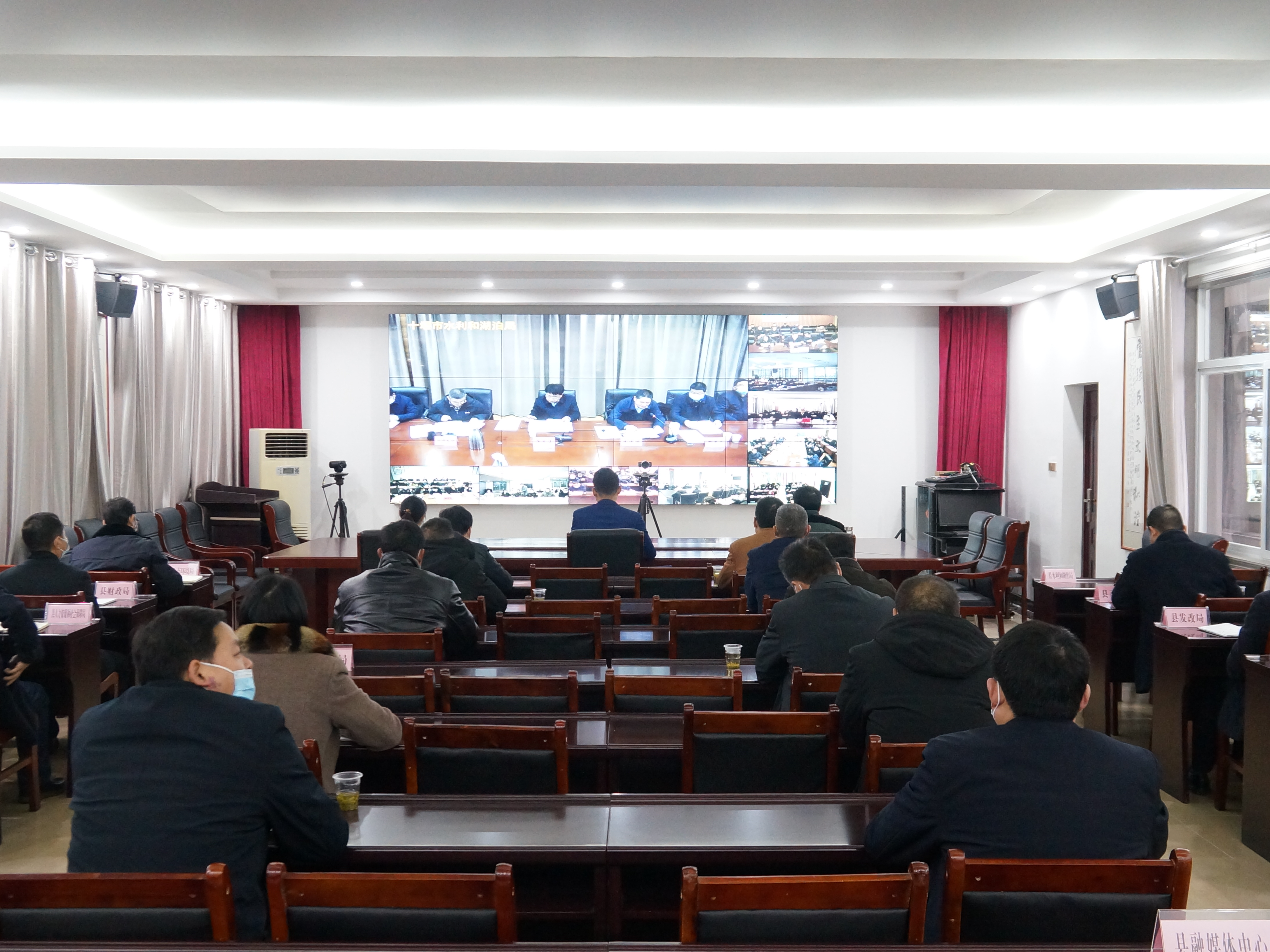 我县全面落实河湖长制工作