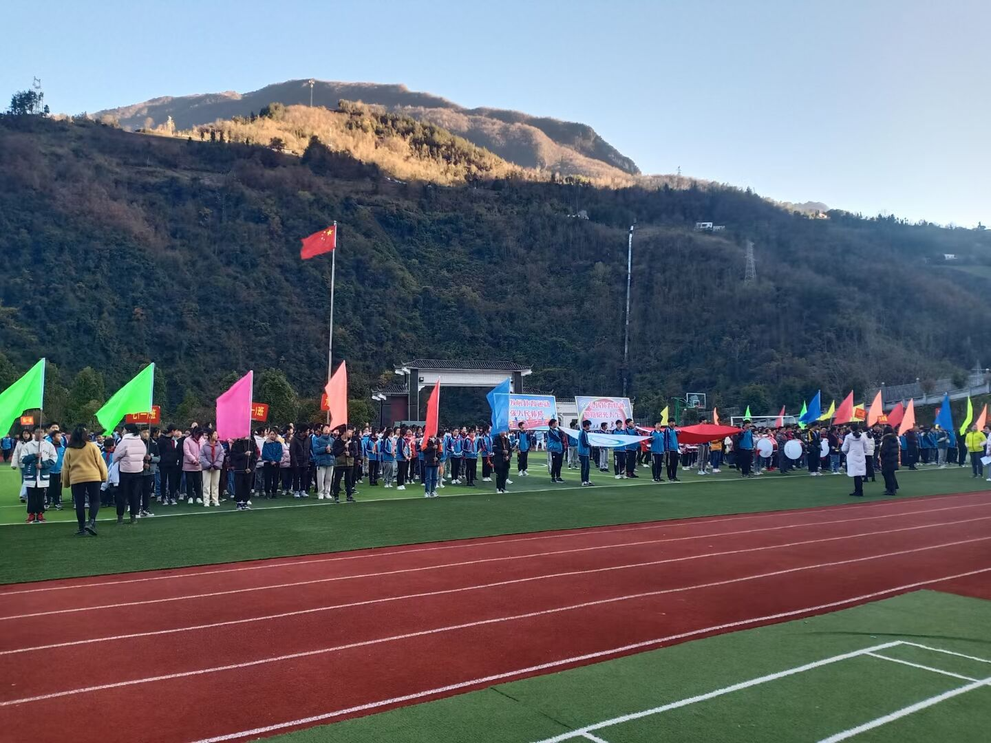 柳林乡九年一贯制学校举行2021冬季田径运动会