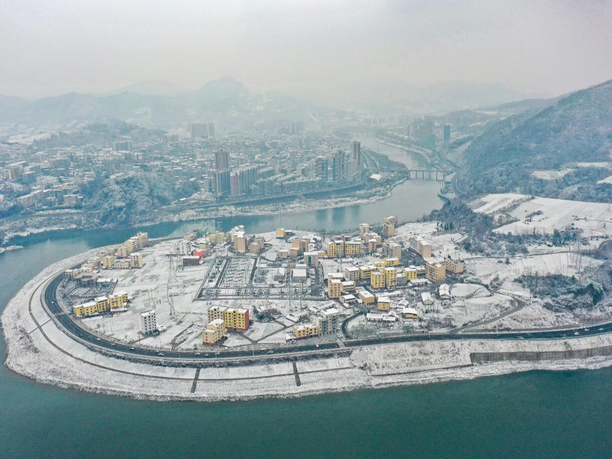 冬日雪景美如画
