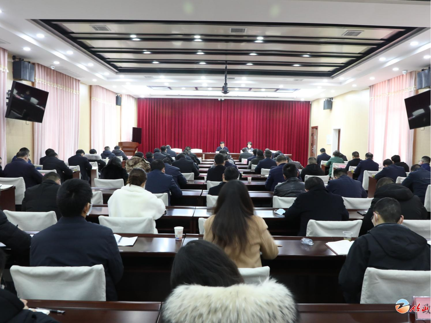 陈建平：强化干部“过关”意识 保障群众温暖过节