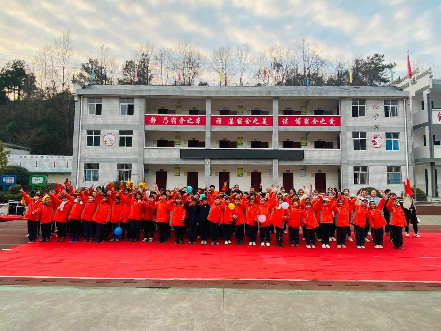 楼台乡中心学校：鲜活党史进校园   红色基因代代传