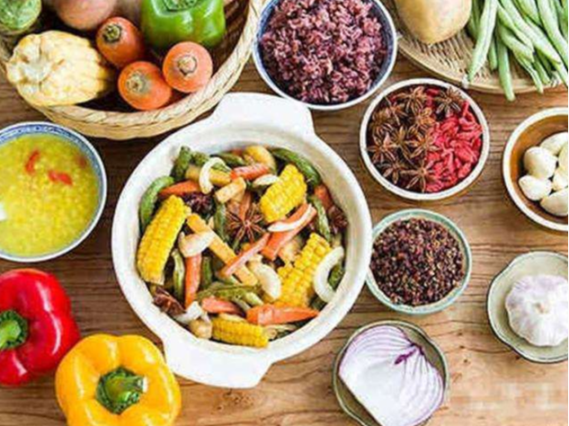 县教育局：制定营养食谱 促进学生健康