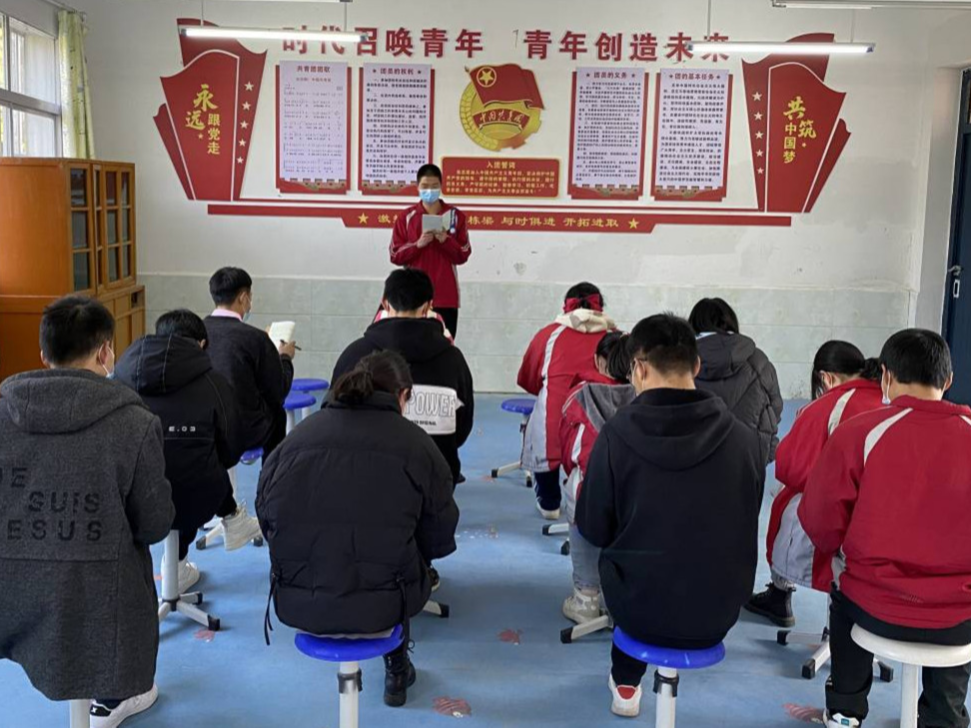 楼台九年制学校扎实开展主题团日活动