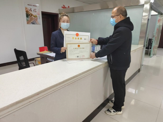 县行政审批局：承诺既入制度取得成效