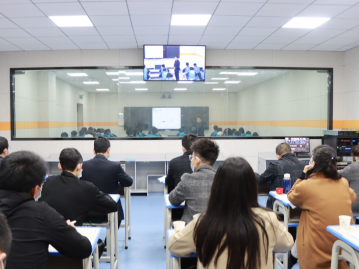 全市中等职业学校数学教学研讨会在竹召开