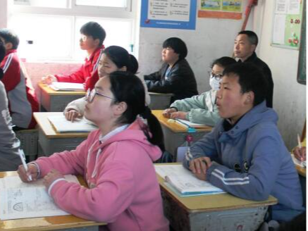 深河乡：让推门听课成为教学管理常态