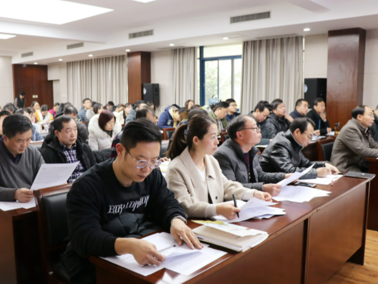 文峰乡中心学校参加全县首届教研组专题会