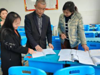 竹山一中：立足常规 以查促教