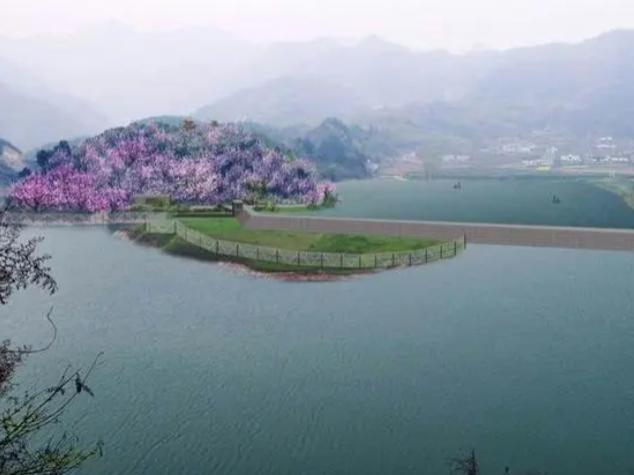 文峰乡纪委：当好“四大员” 守护碧水蓝天