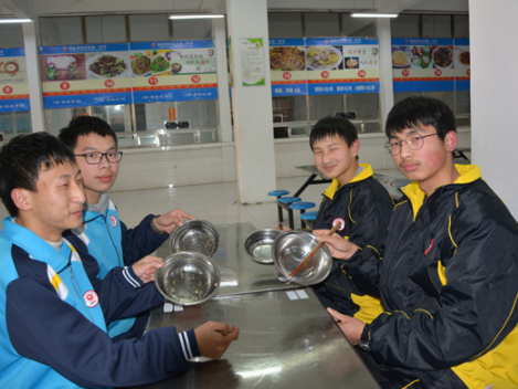 竹山二中：美好“食”光  你我共创