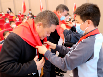 南山外校组织开展“励志教育”主题队日活动