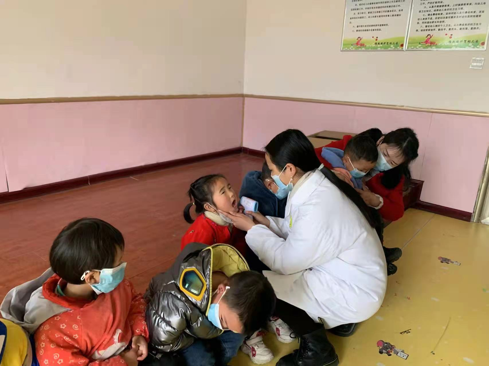 擂鼓镇护驾幼儿园开展食物中毒应急演练活动