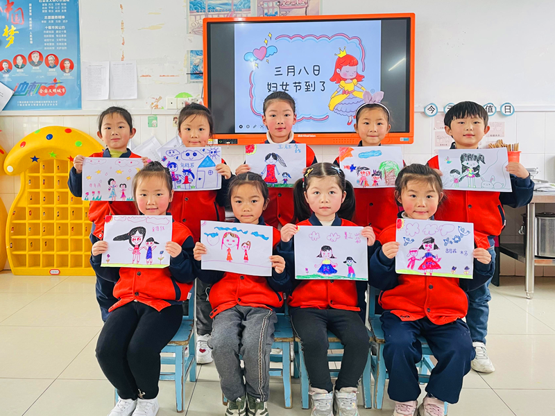 县实验幼儿园开展“三八”妇女节主题系列活动