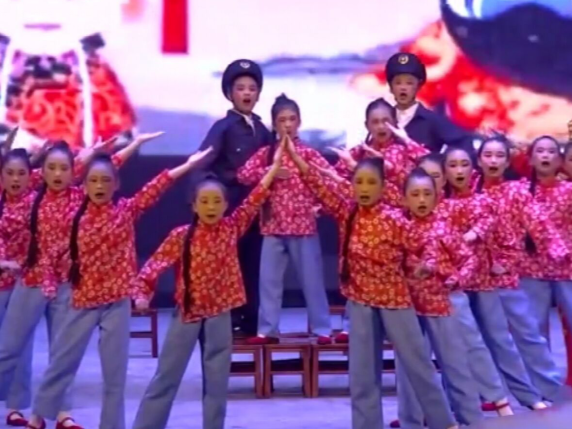县实验小学：京剧《小戏台》获省奖