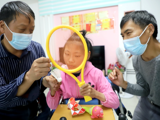 麻家渡镇小学送教上门情暖“折翼天使”