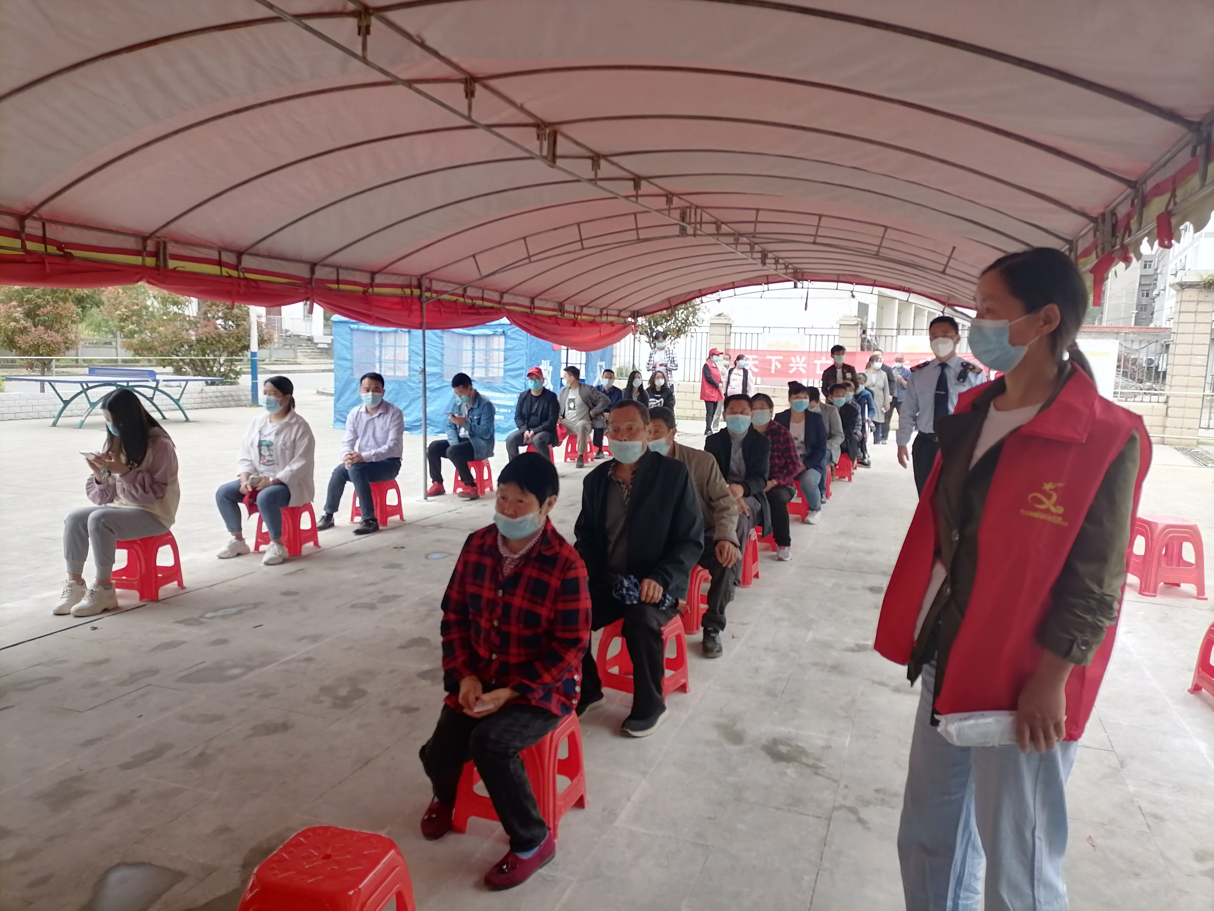 樓臺鄉(xiāng)：助力核酸檢測 彰顯黨員本色