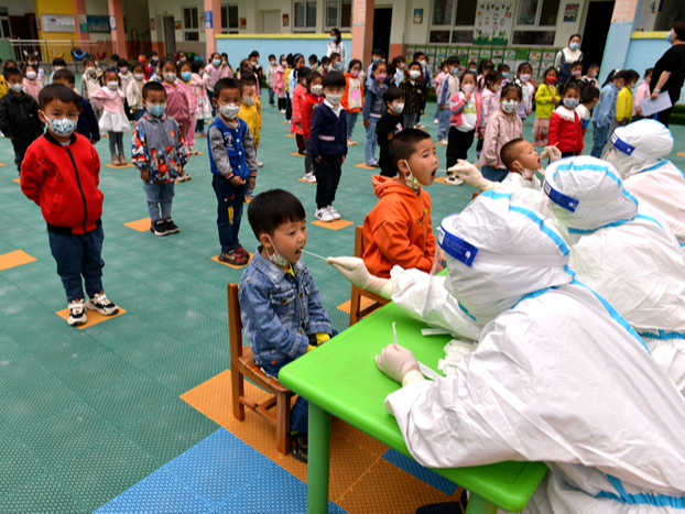 上庸镇高质效开展全员核酸检测