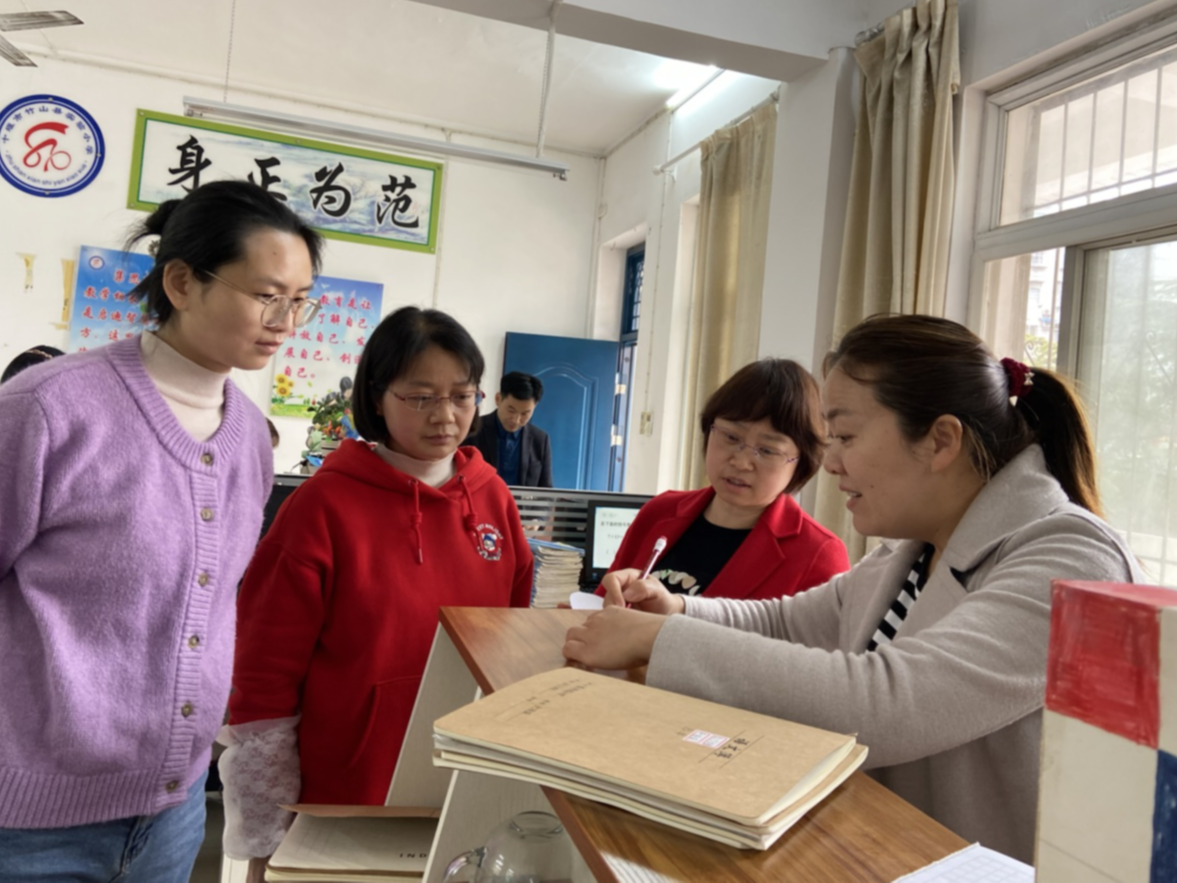 县第二实验小学：常态教学研讨 巩固“双减”成效