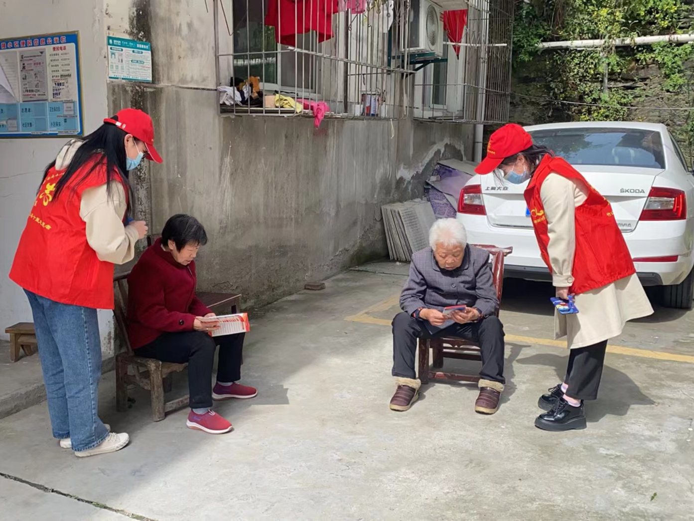 县审计局志愿服务在行动
