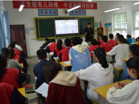 溢水中学赴深河中学开展中考备考交流