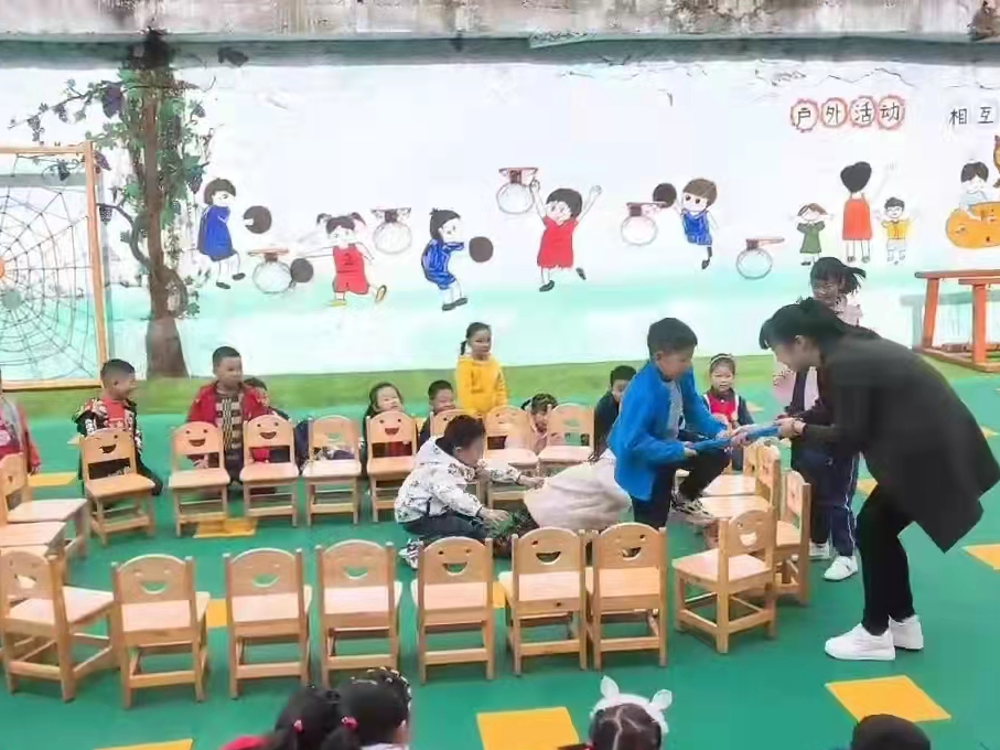 城关镇艺星幼儿园开展“防溺水”安全演练