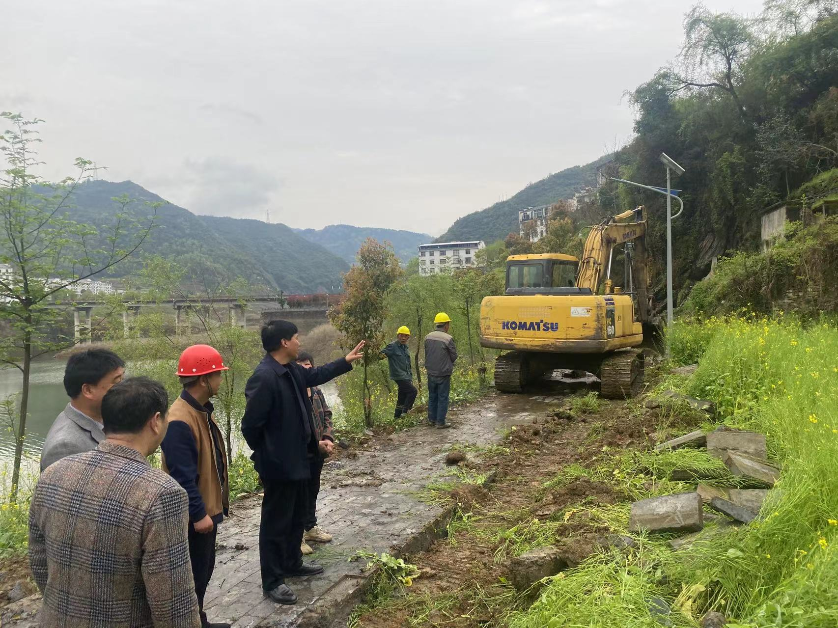 官渡镇：治理河堤防洪护岸  保障生命财产安全