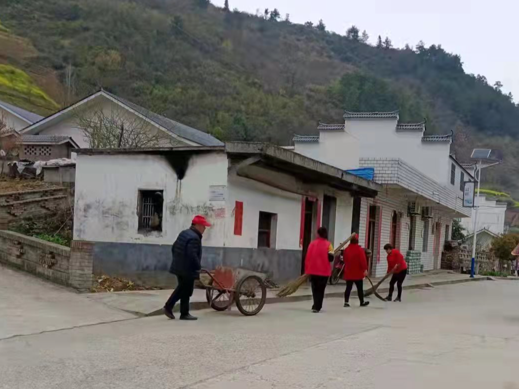 楼台乡“四到位”全力推进人居环境整治
