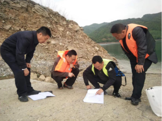 县交通运输局： 开展渡口达标改造和安全生产隐患大排查工作