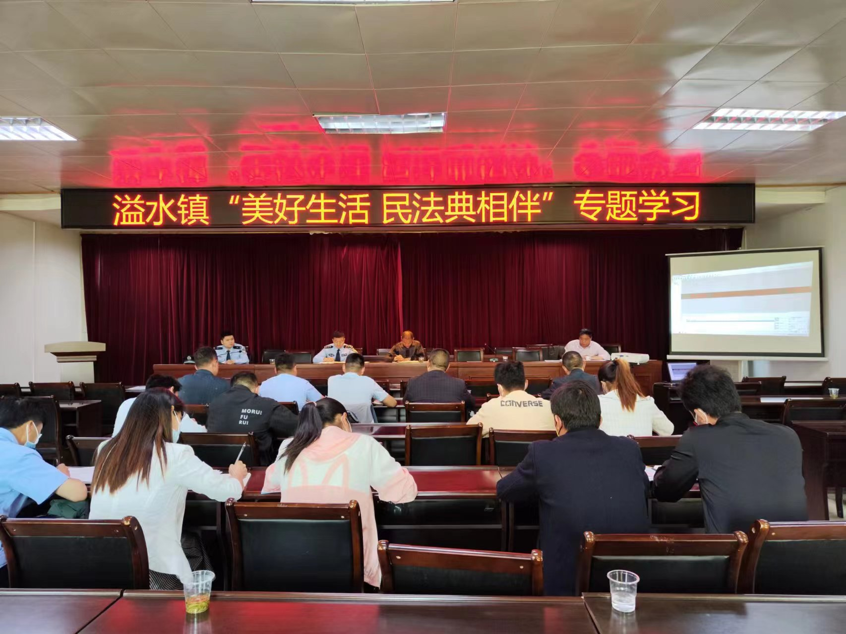 溢水镇采取多种方式宣传普及《民法典》