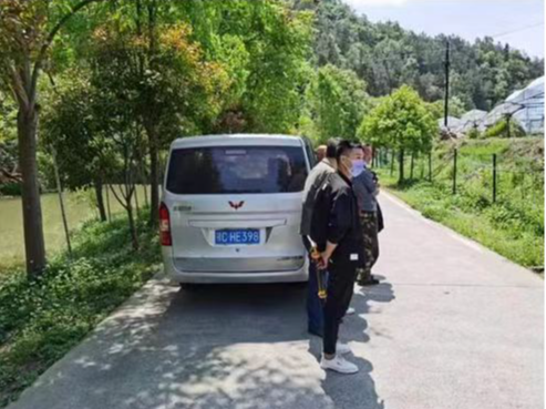 县交通执法大队办理一起公安机关移交“黑车”非法营运案件