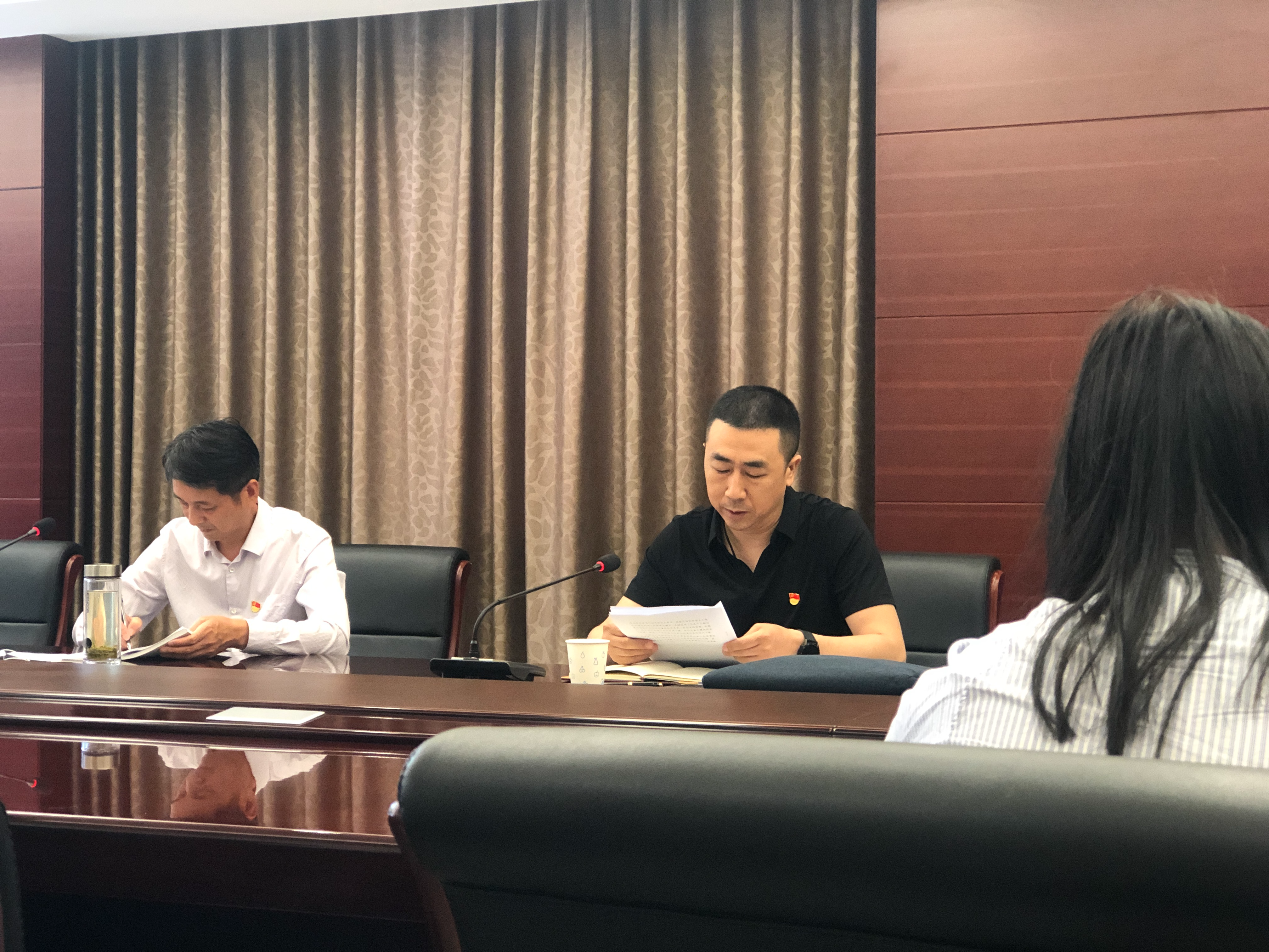 县审计局第一期“党务讲堂”开讲