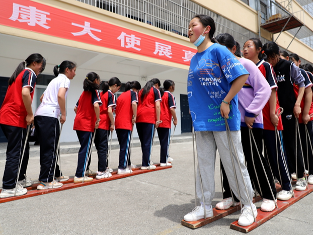 麻家渡镇434名学子校外拓展训练提素质