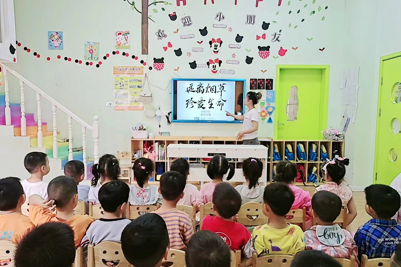县英才宝贝幼儿园开展“禁烟控烟、呵护健康”宣传教育