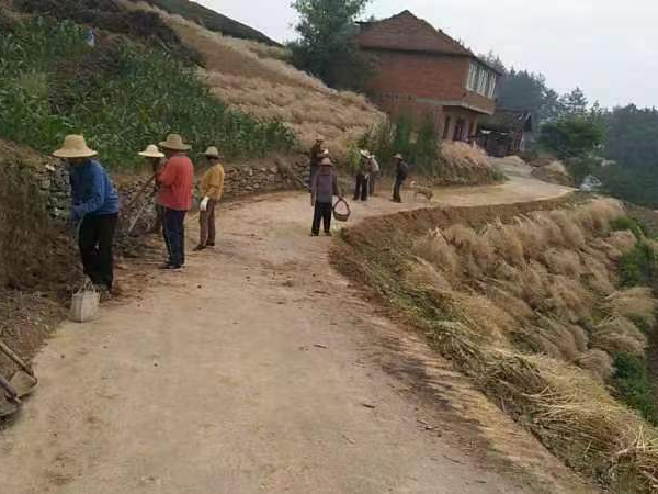 秦古镇：积极开展人居环境整治活动